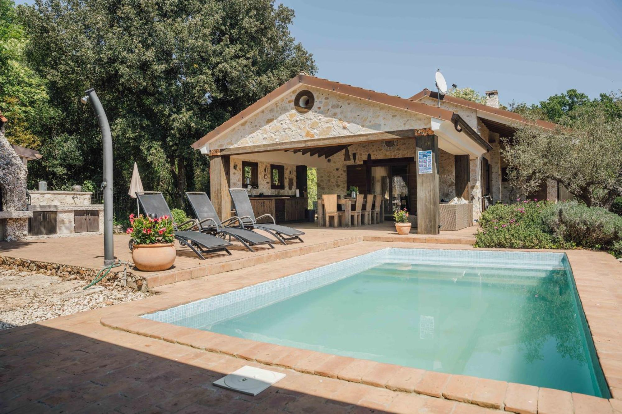 Villa Birds House Rovinj Bagian luar foto